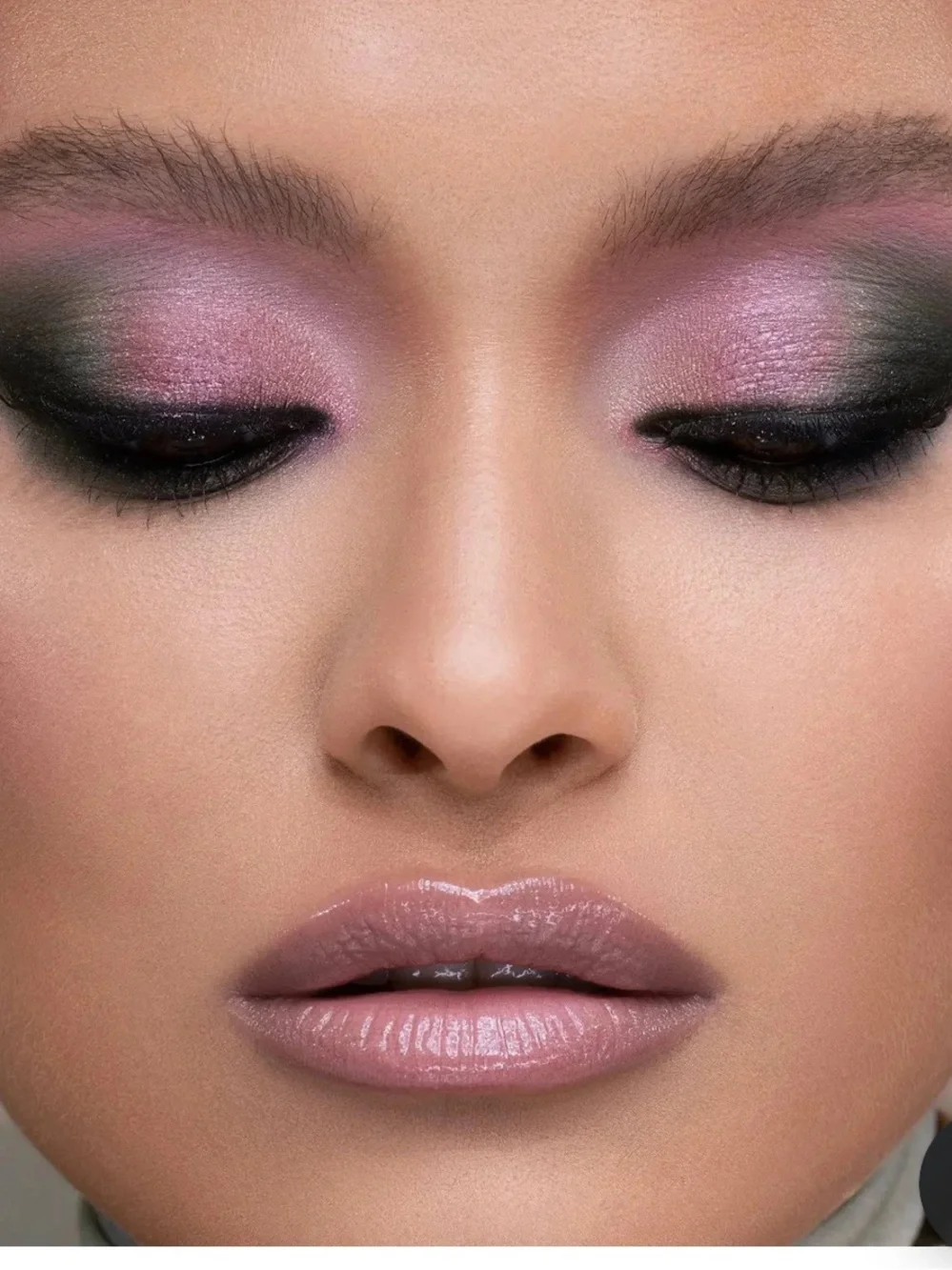 Natasha Denona RETRO GLAM EYESHADOW PALETTE NIB– Pastel Green & Pink